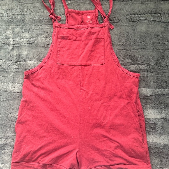 Red Short Overalls - Picture 6 of 10
